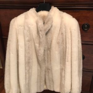 Women’s faux fur jacket